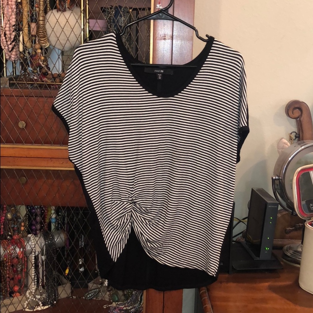 Red 23 top
